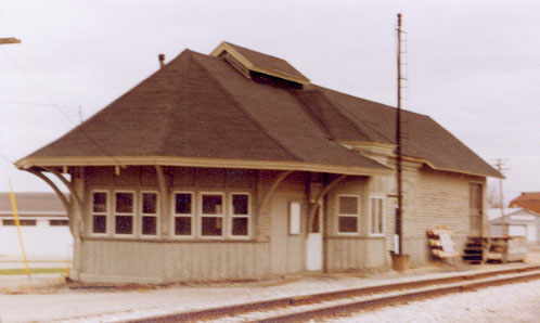 Ex-PM depot at Marlette, MI